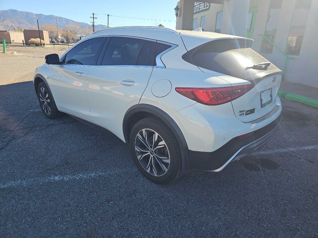 2019 INFINITI QX30 Image 3