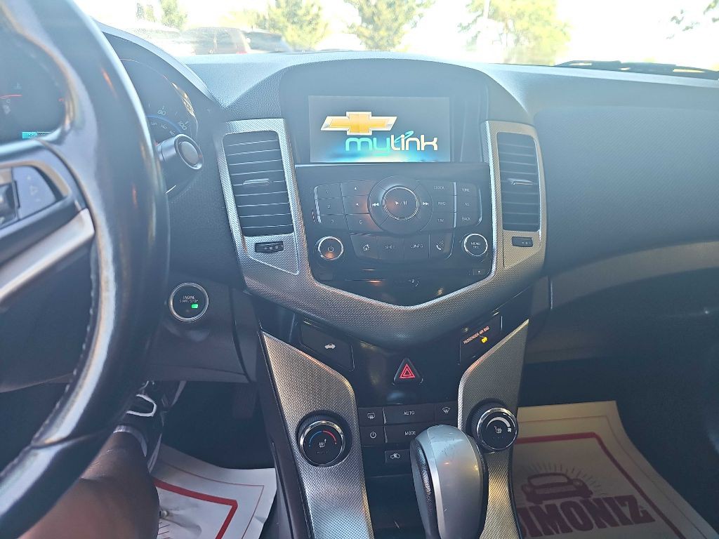 2015 Chevrolet Cruze Image 8