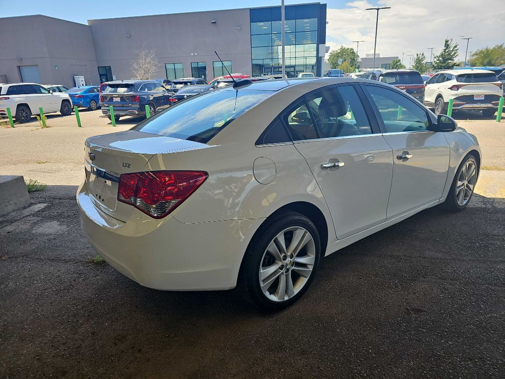 2015 Chevrolet Cruze Image 12