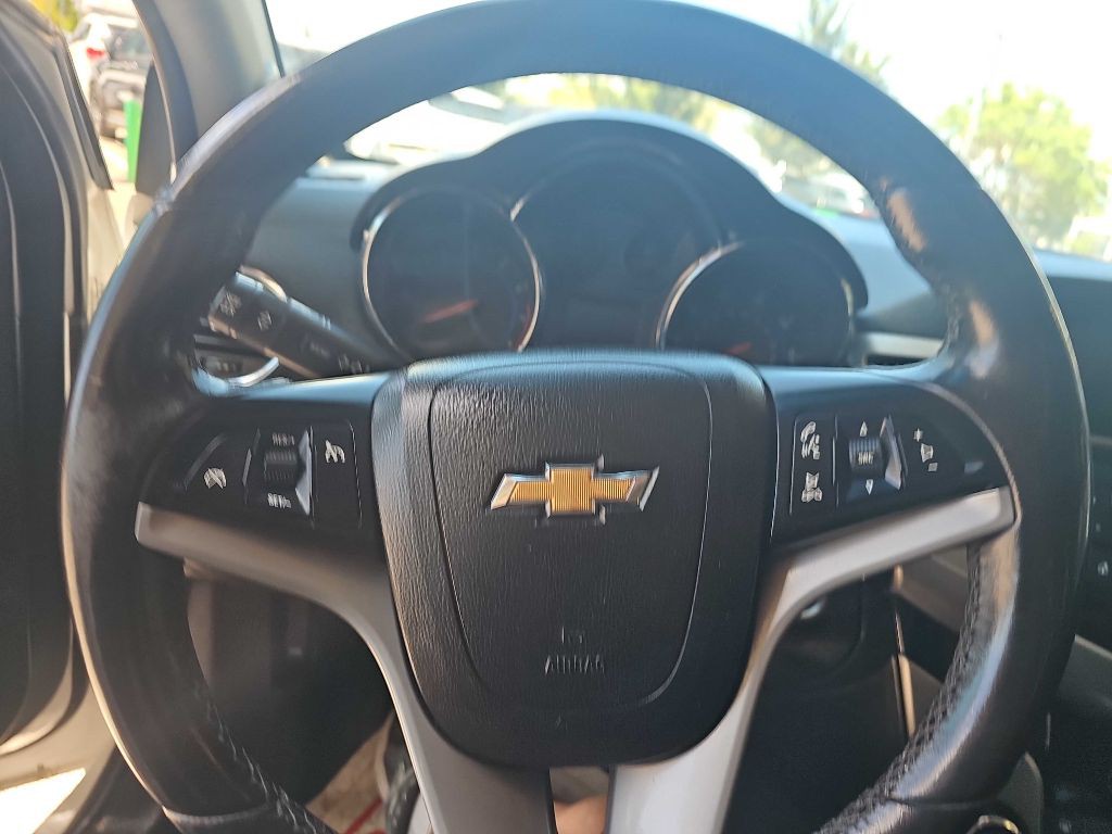 2015 Chevrolet Cruze Image 20