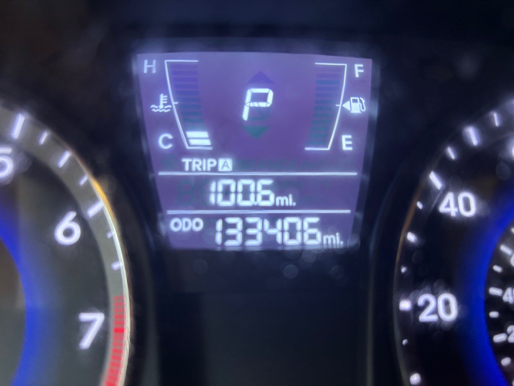 2012 Hyundai Accent Image 12