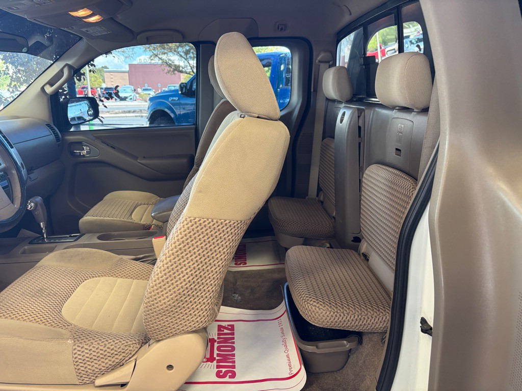 2014 Nissan Frontier Image 23