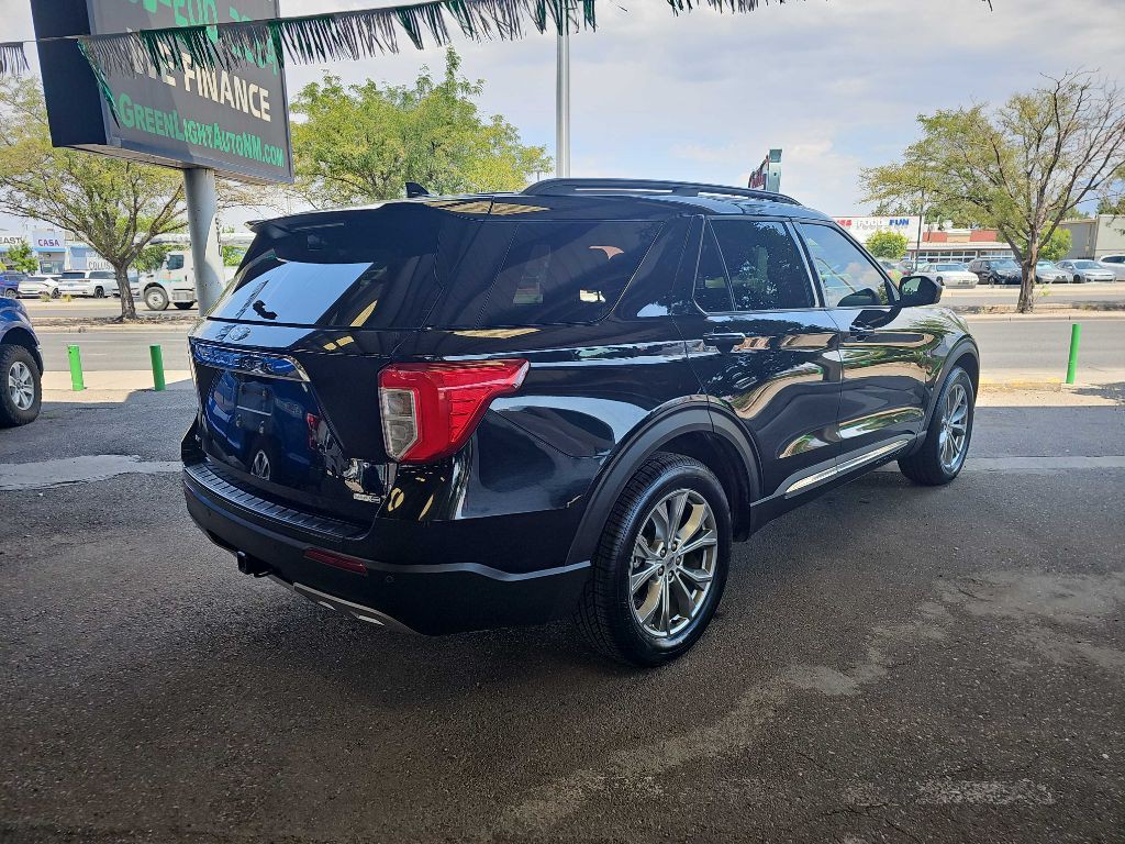 2020 Ford Explorer Image 3
