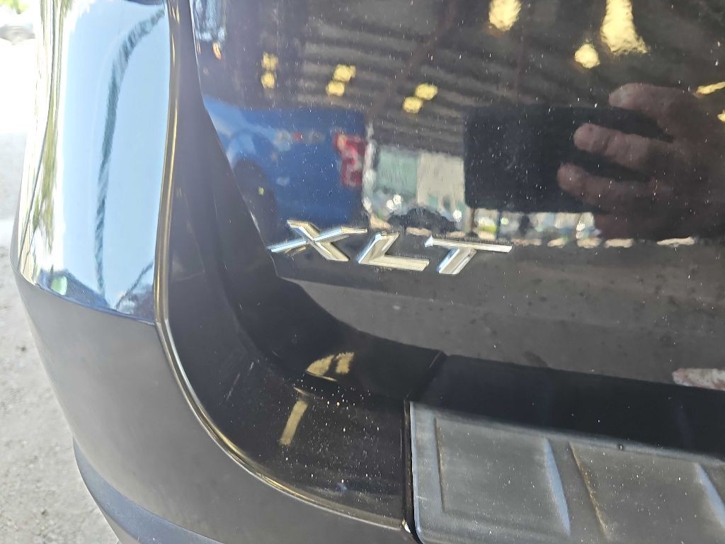 2020 Ford Explorer Image 4
