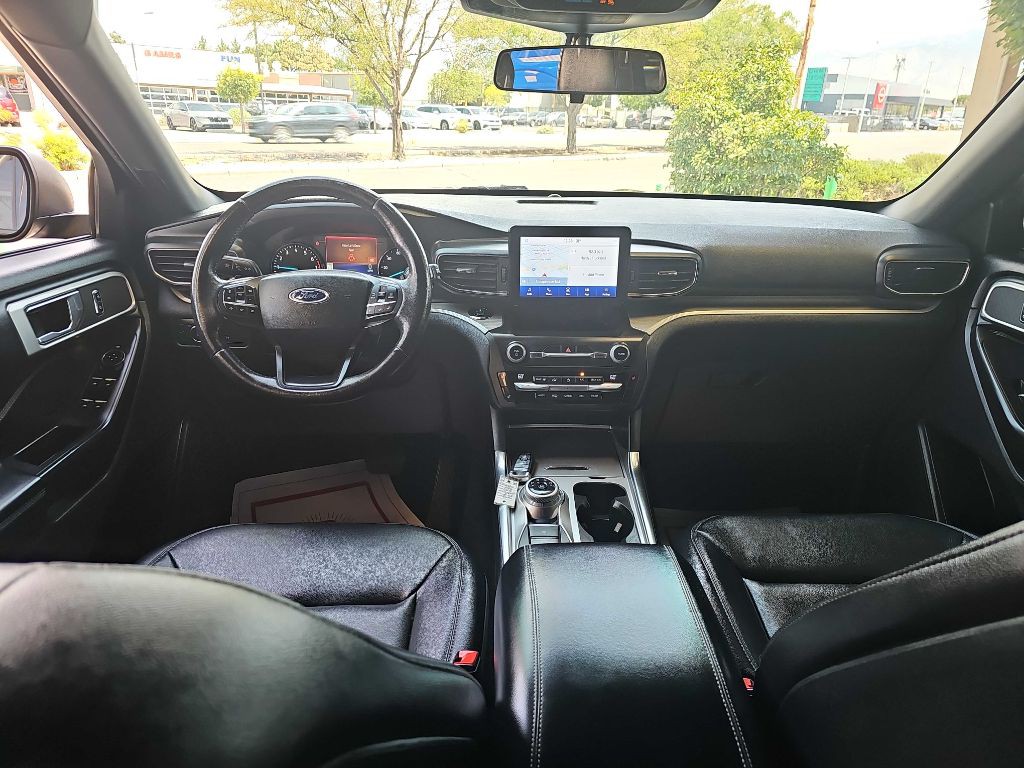 2020 Ford Explorer Image 8