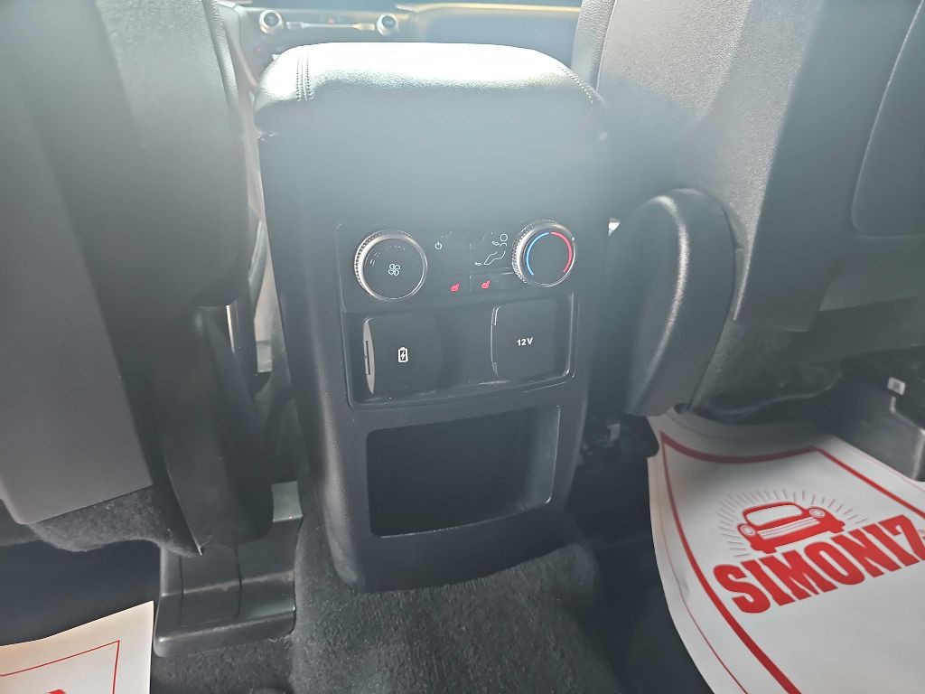 2020 Ford Explorer Image 18