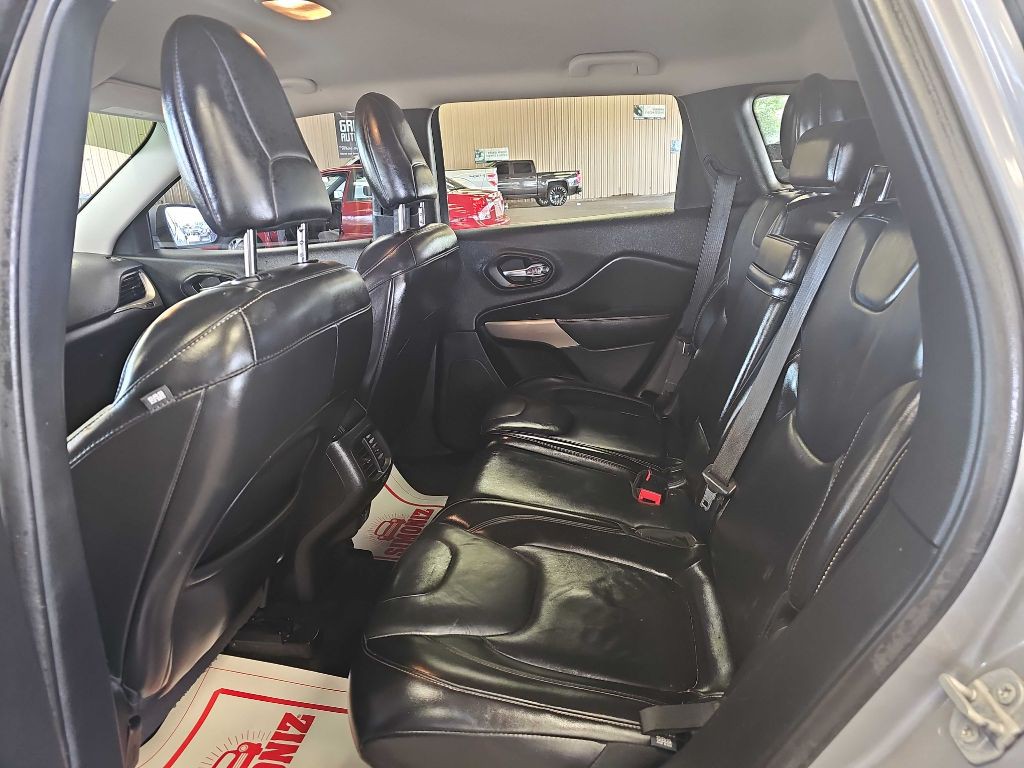 2018 Jeep Cherokee Image 7