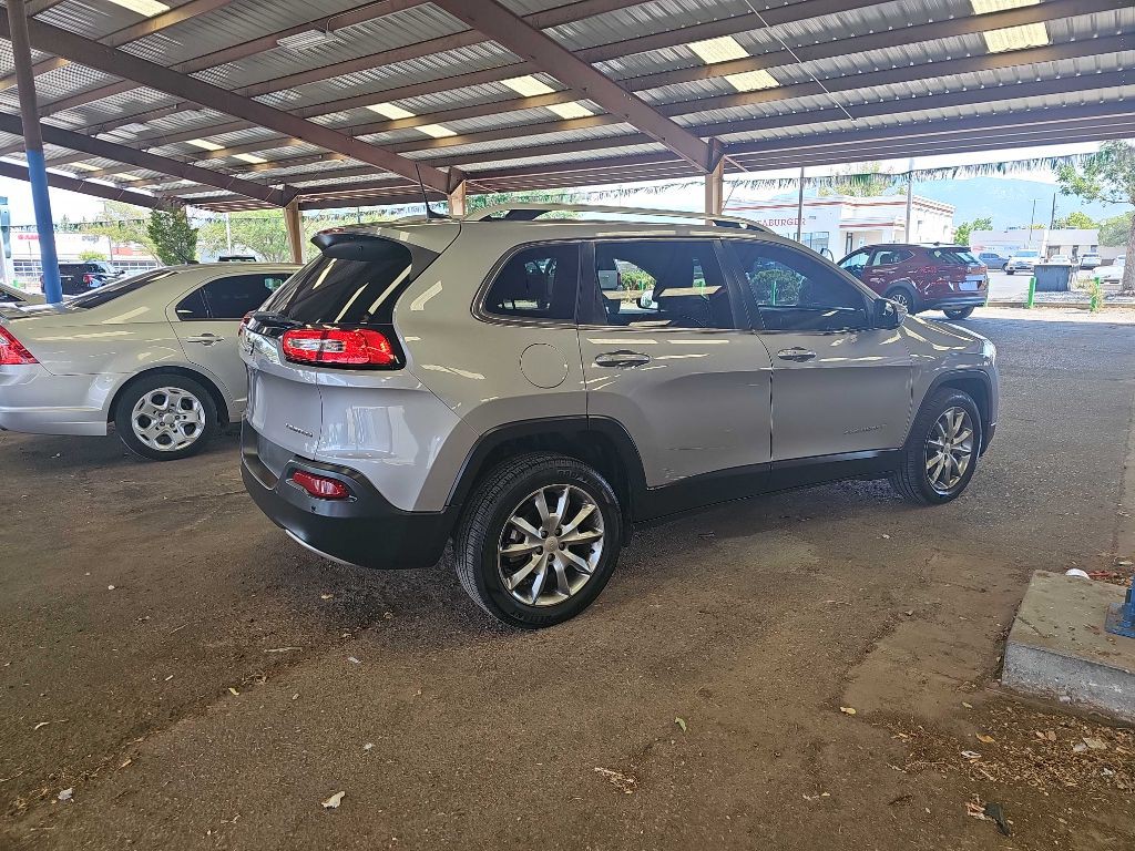 2018 Jeep Cherokee Image 4
