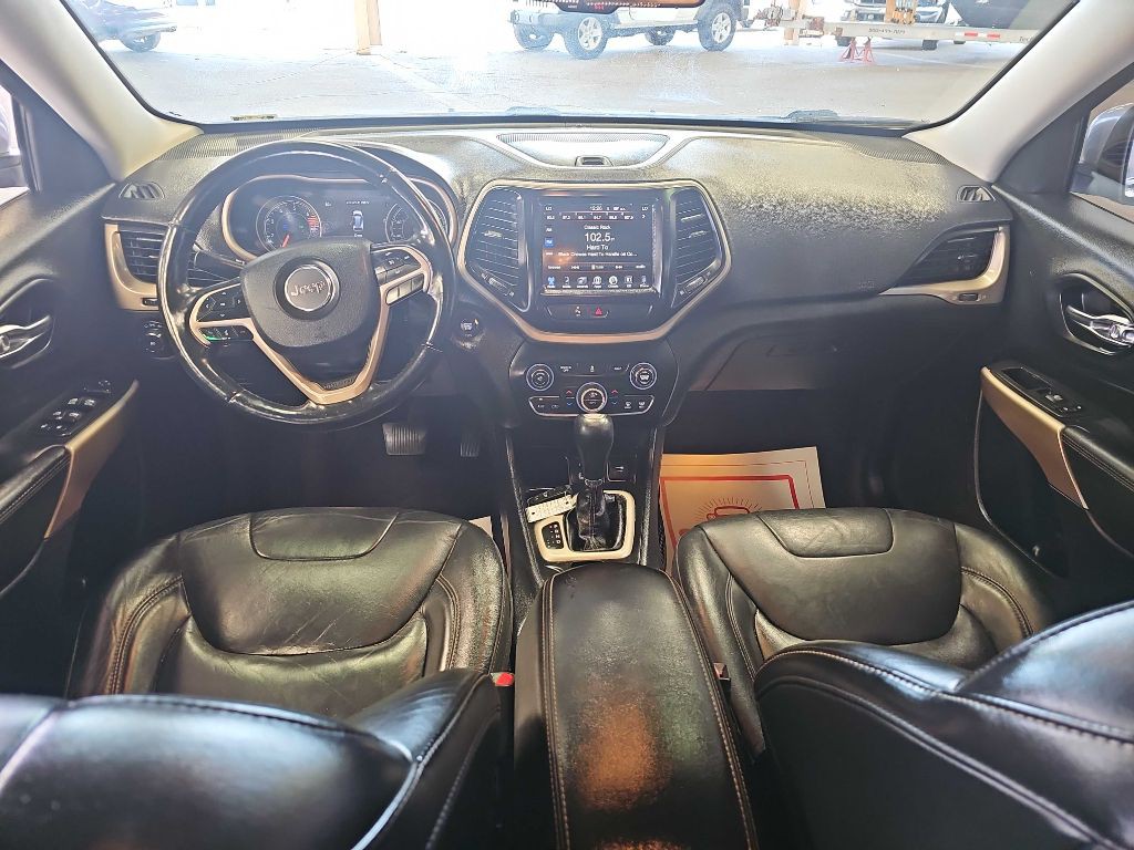 2018 Jeep Cherokee Image 5
