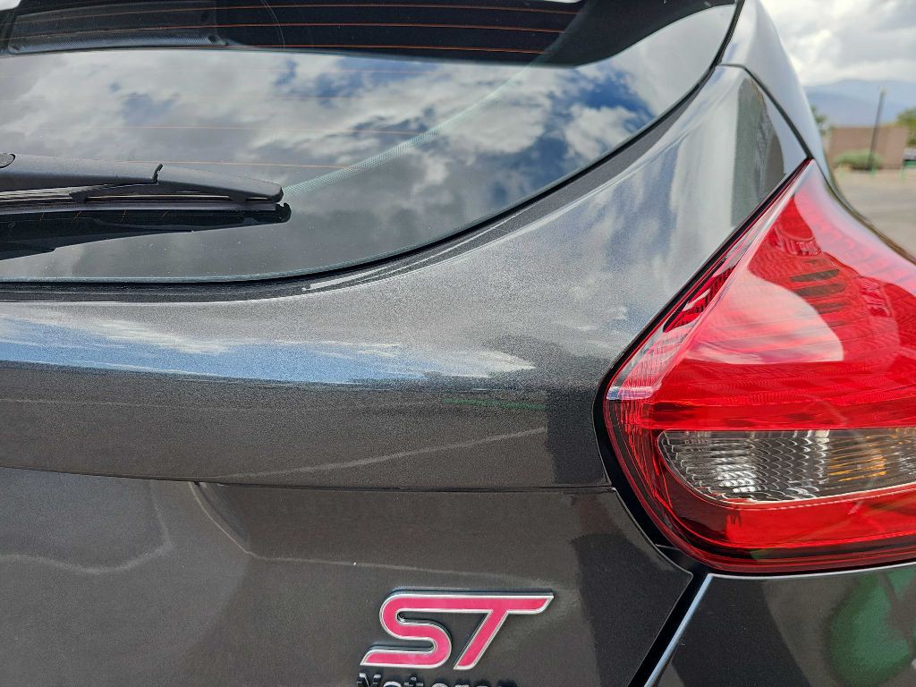 2016 Ford Focus Image 5