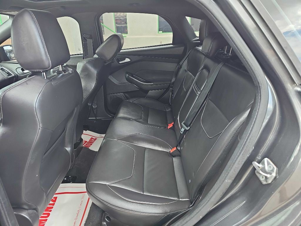2016 Ford Focus Image 12