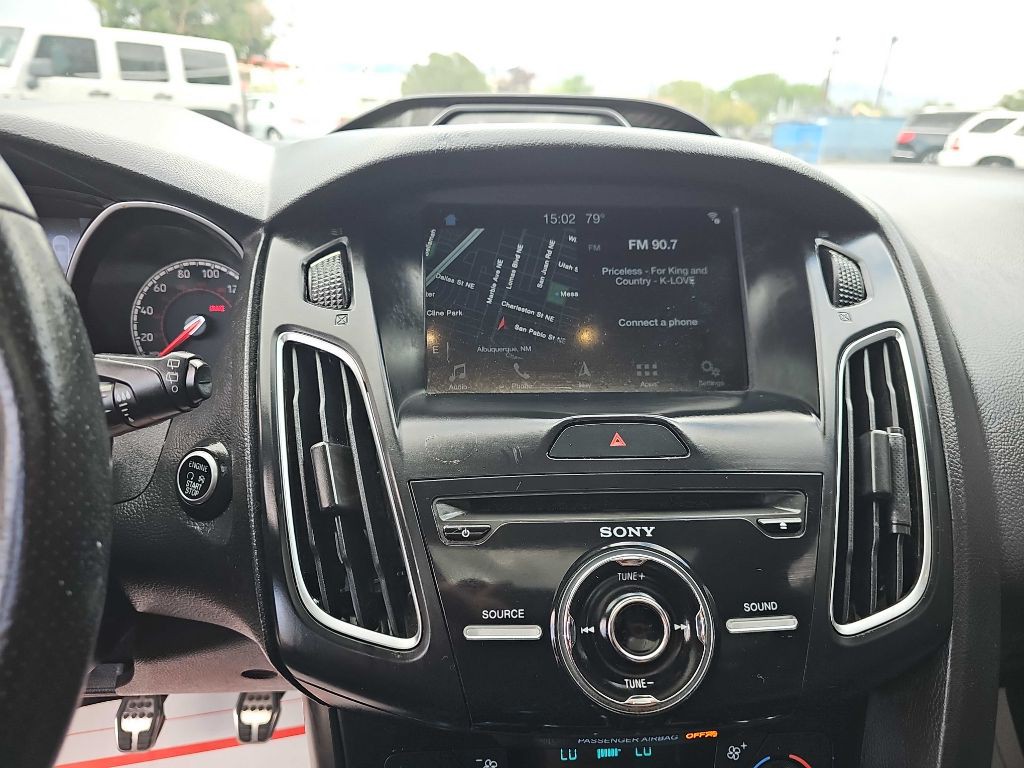 2016 Ford Focus Image 13