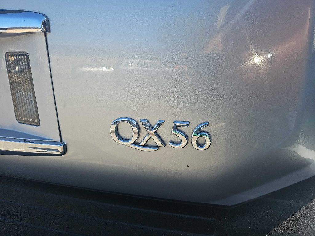 2006 INFINITI QX56 Image 8
