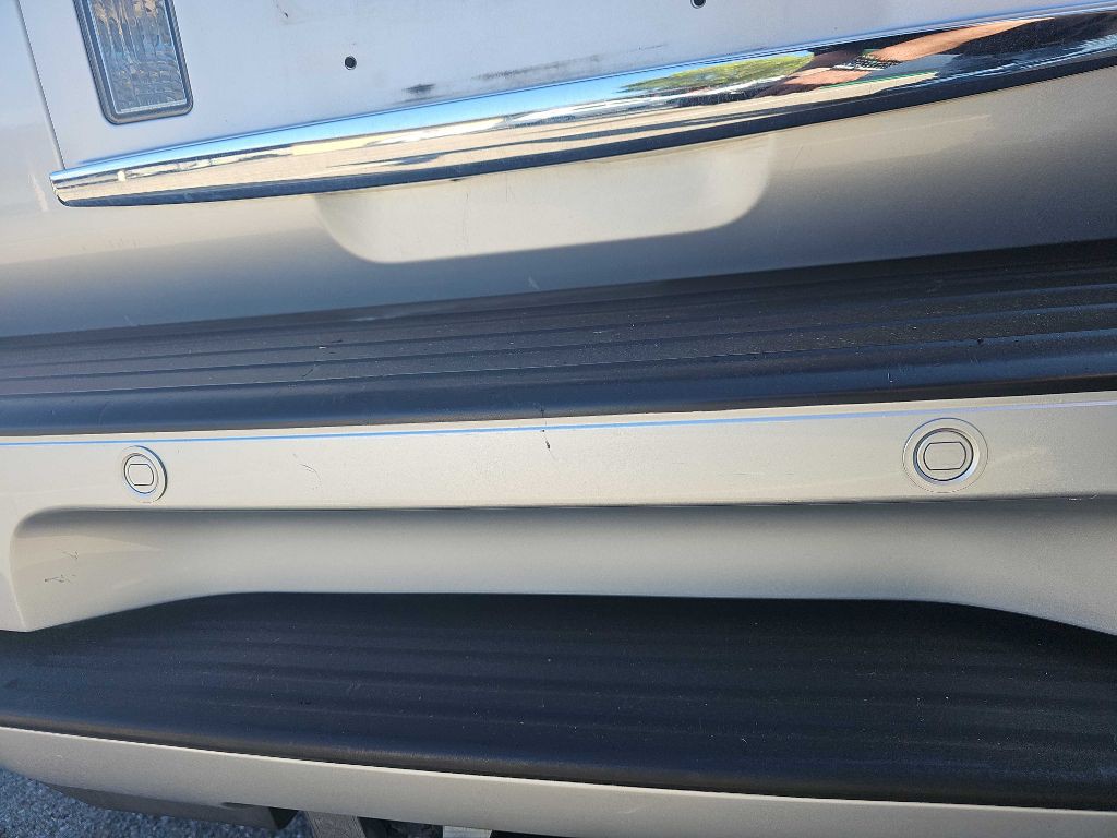 2006 INFINITI QX56 Image 9