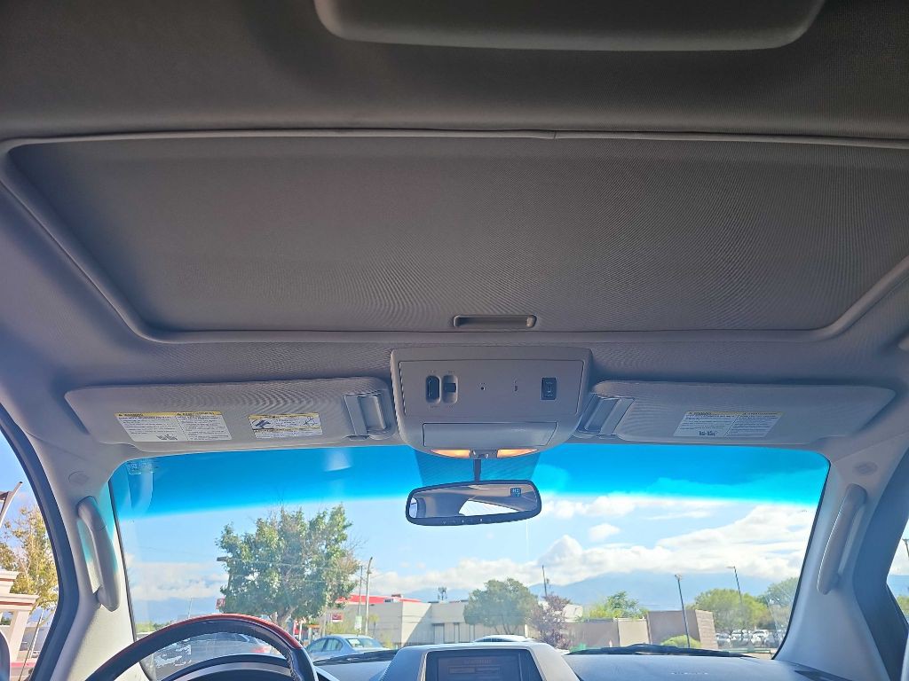 2006 INFINITI QX56 Image 12