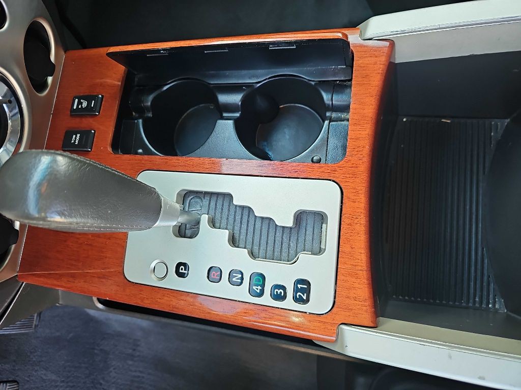 2006 INFINITI QX56 Image 20
