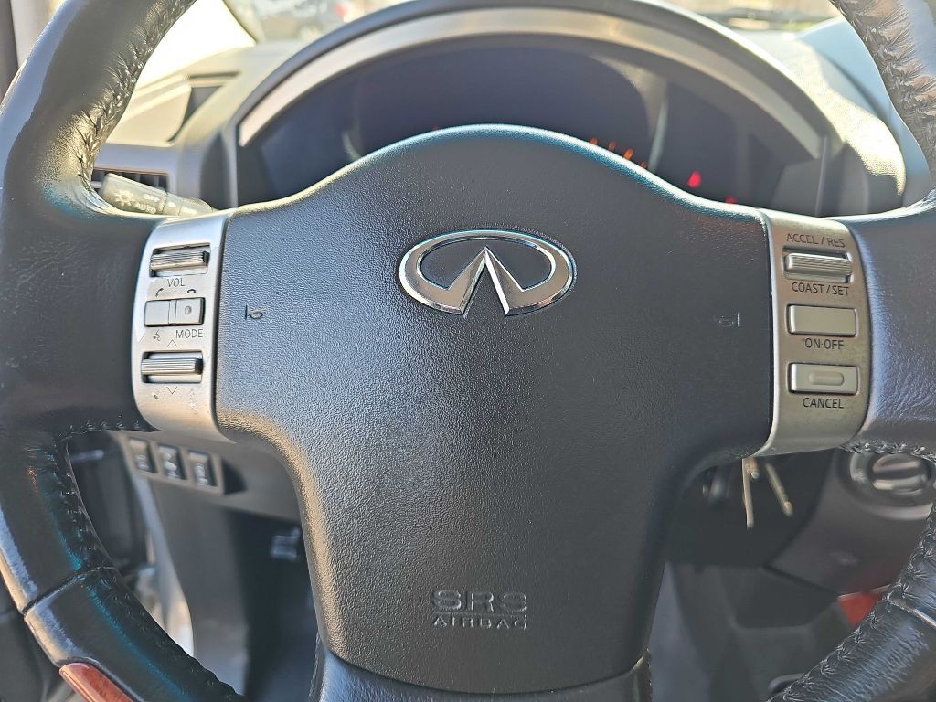 2006 INFINITI QX56 Image 22