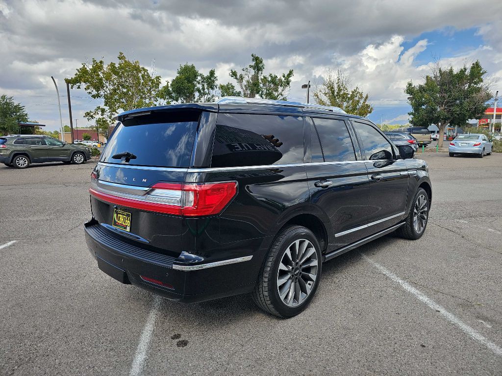 2018 Lincoln Navigator Image 3