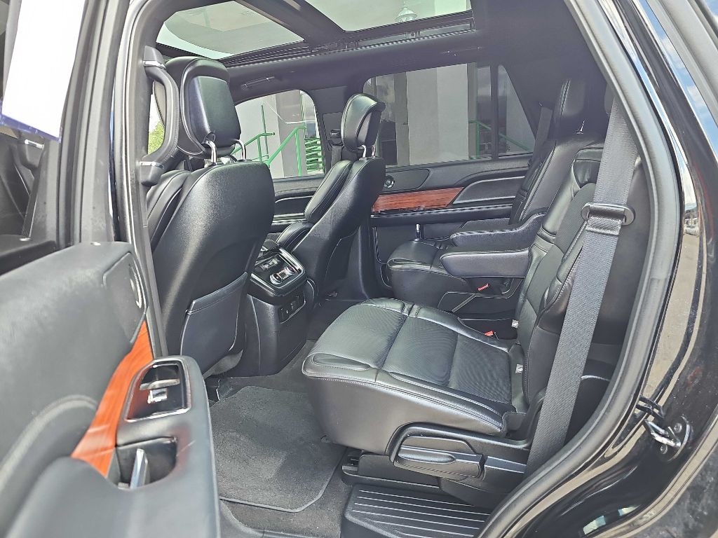 2018 Lincoln Navigator Image 21