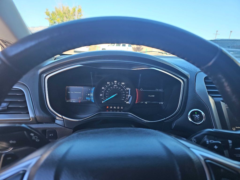 2016 Ford Fusion Image 9