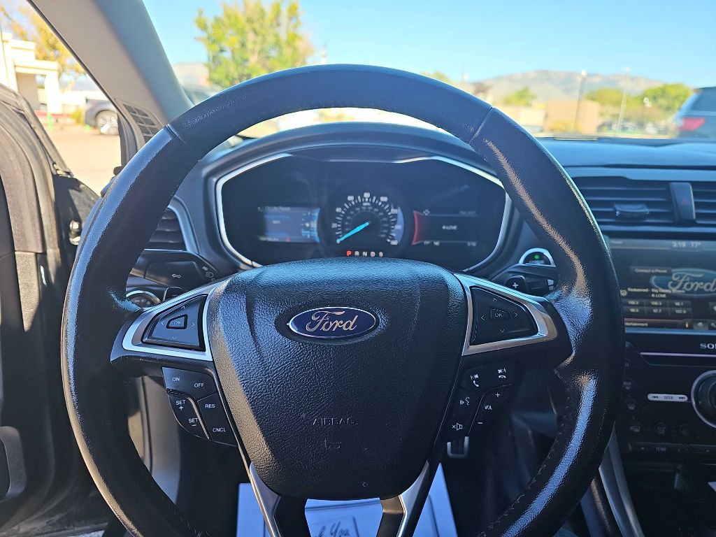 2016 Ford Fusion Image 12