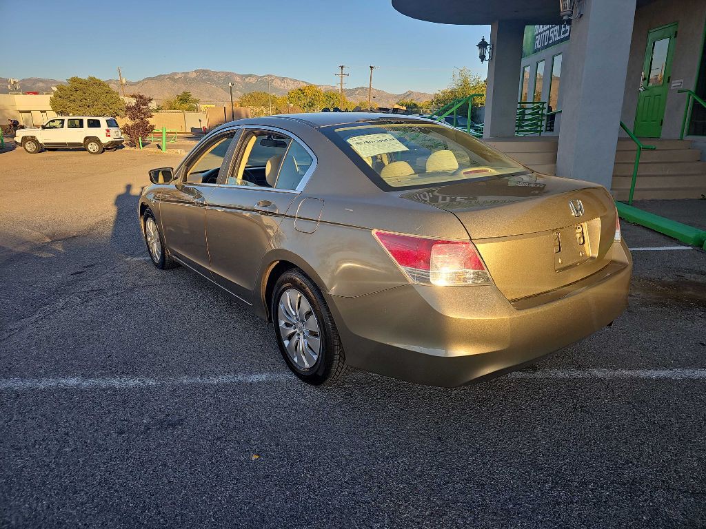 2010 Honda Accord Image 2