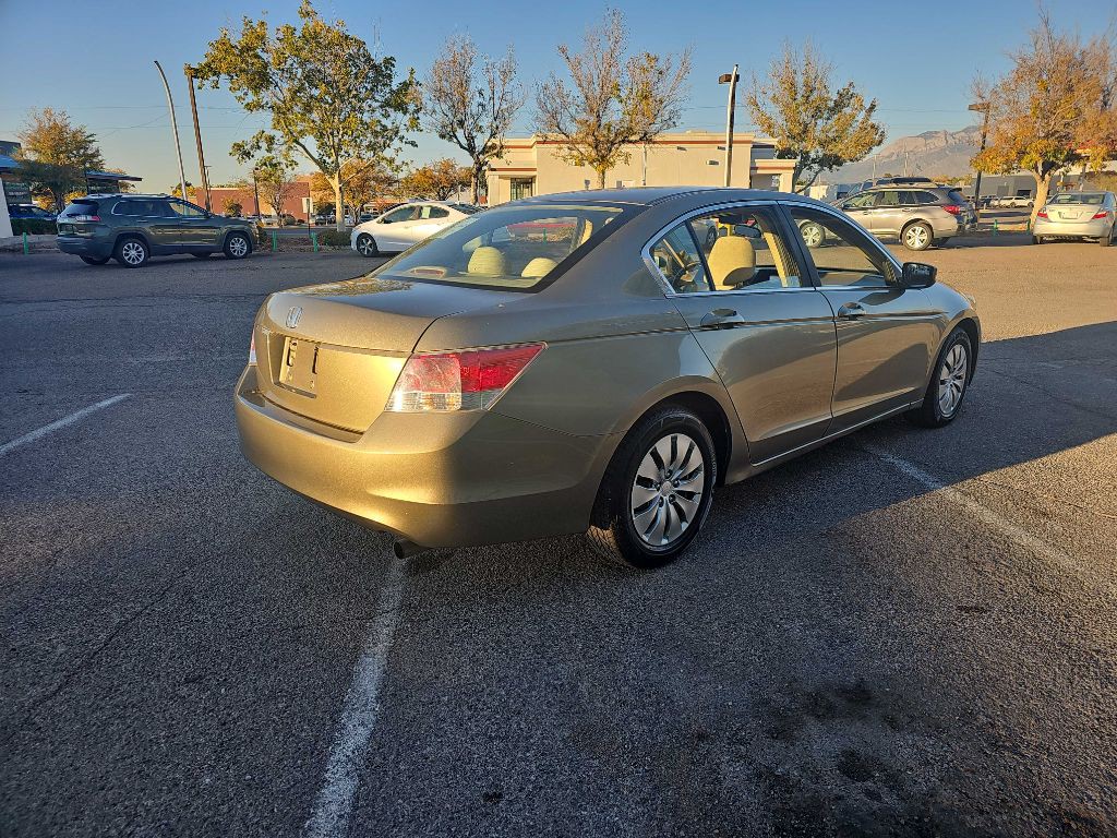 2010 Honda Accord Image 4