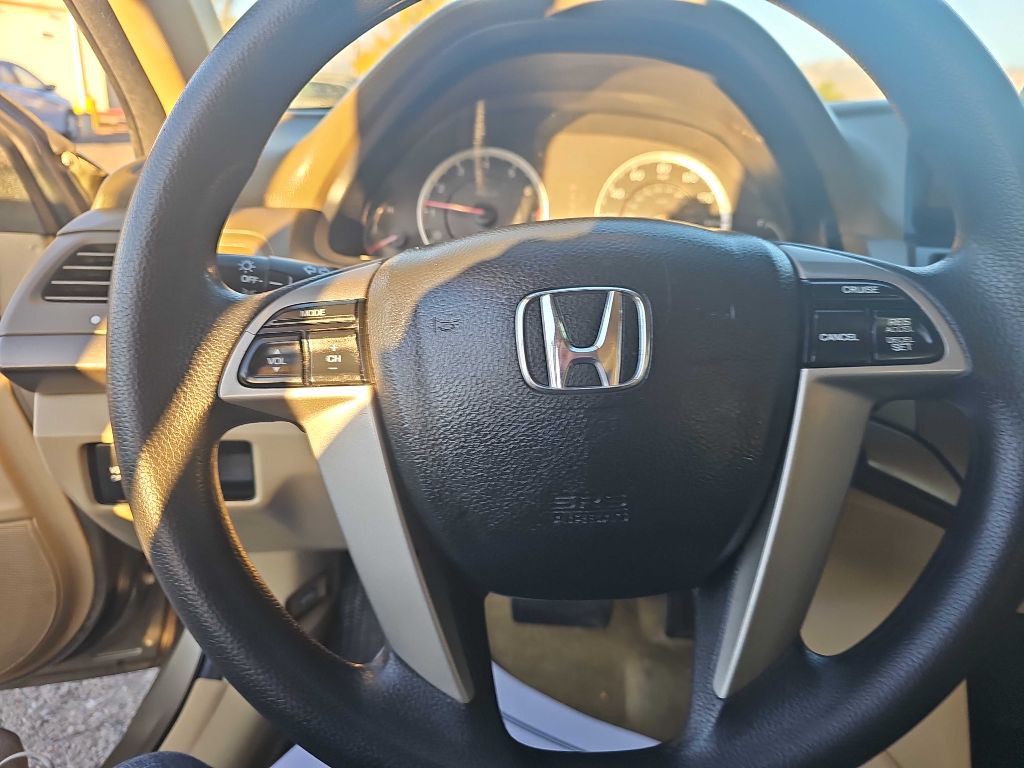 2010 Honda Accord Image 8