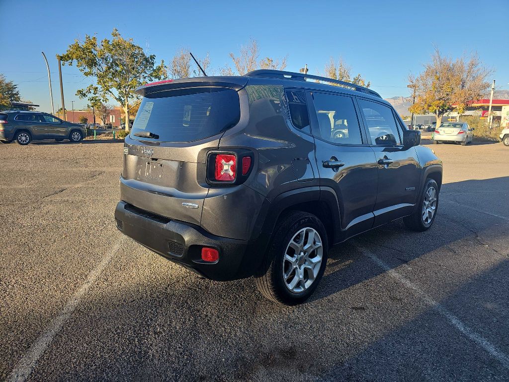 2017 Jeep Renegade Image 3