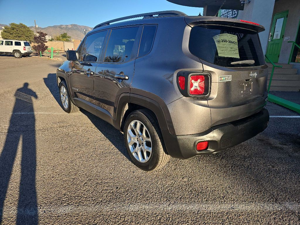 2017 Jeep Renegade Image 4