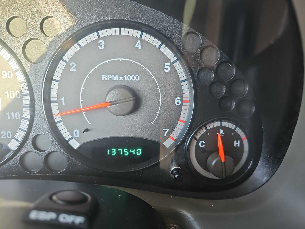 2006 Jeep Liberty Image 9