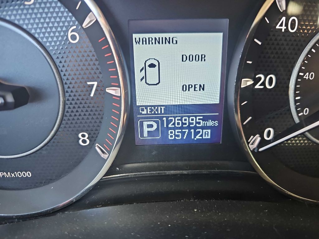 2018 Nissan Armada Image 9