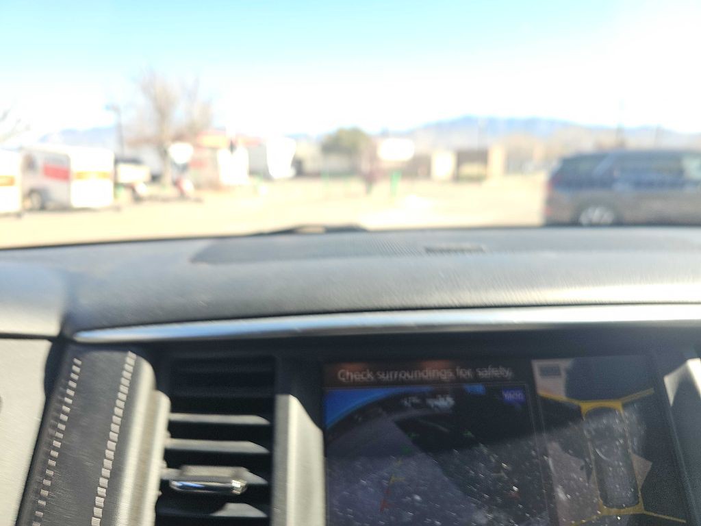 2018 Nissan Armada Image 10