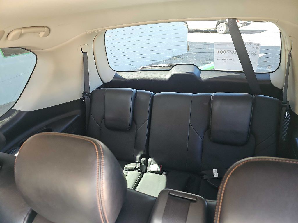 2018 Nissan Armada Image 17