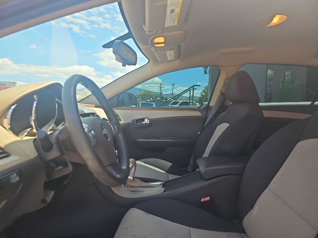 2010 Chevrolet Malibu Image 9