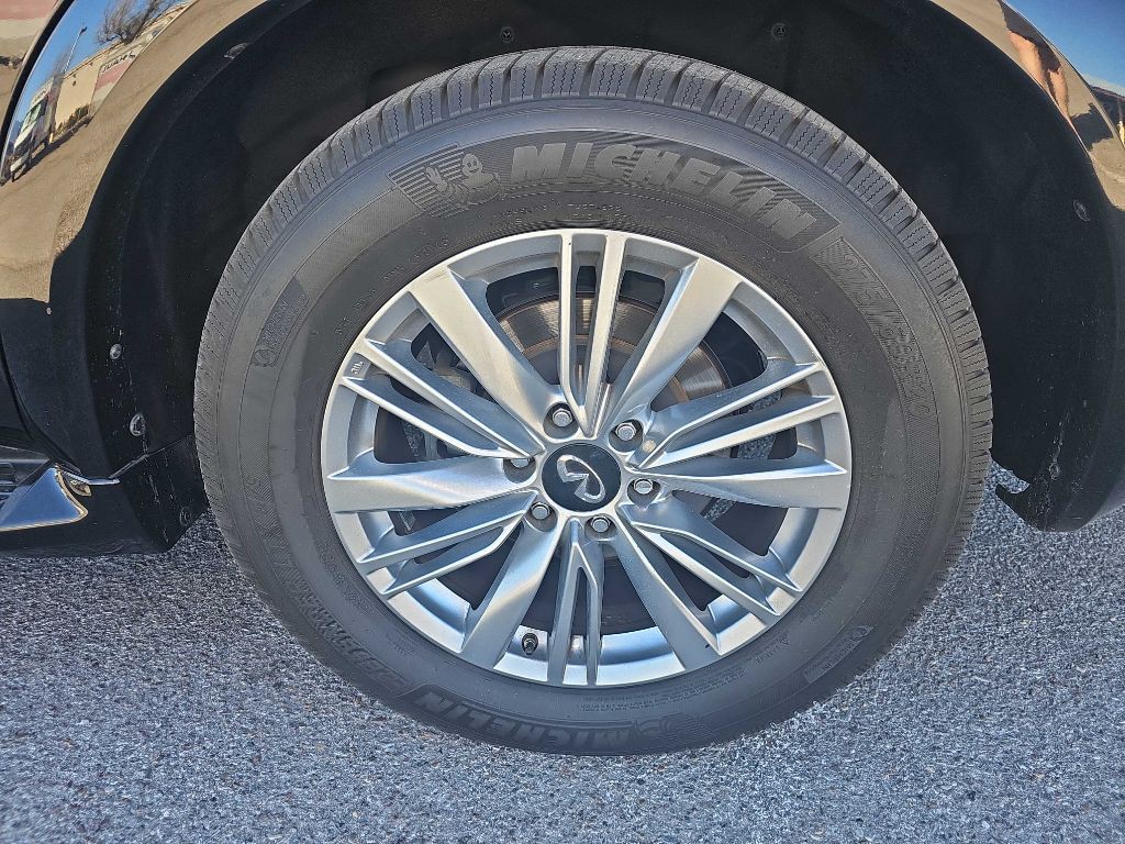 2019 INFINITI QX80 Image 5