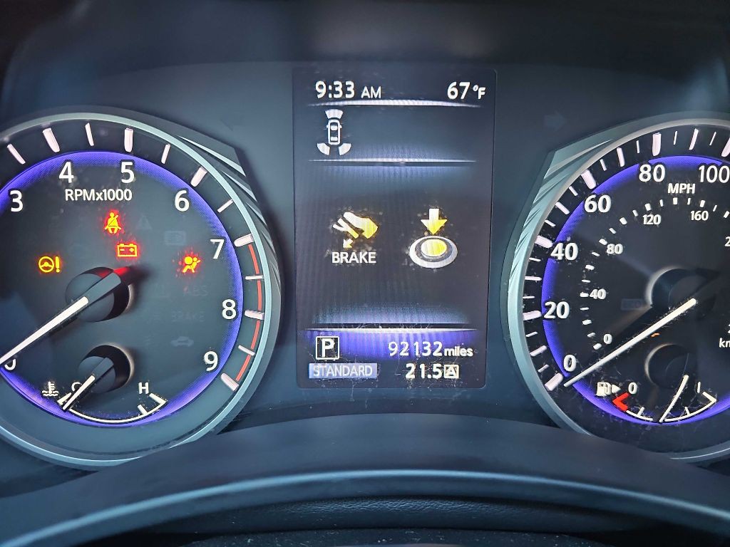 2018 INFINITI Q60 Image 10