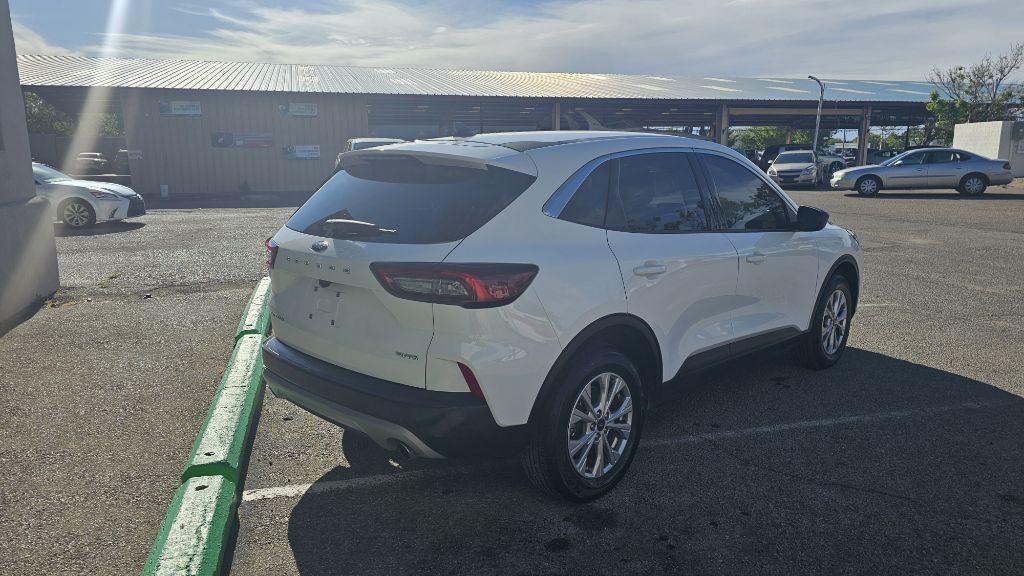 2023 Ford Escape Image 4