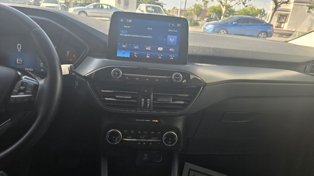2023 Ford Escape Image 6