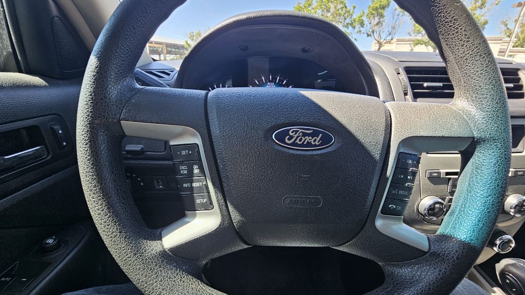 2012 Ford Fusion Image 9