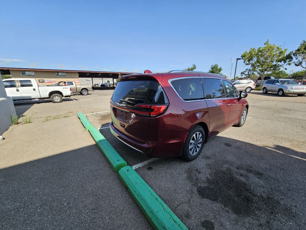 2021 Chrysler Pacifica Image 4