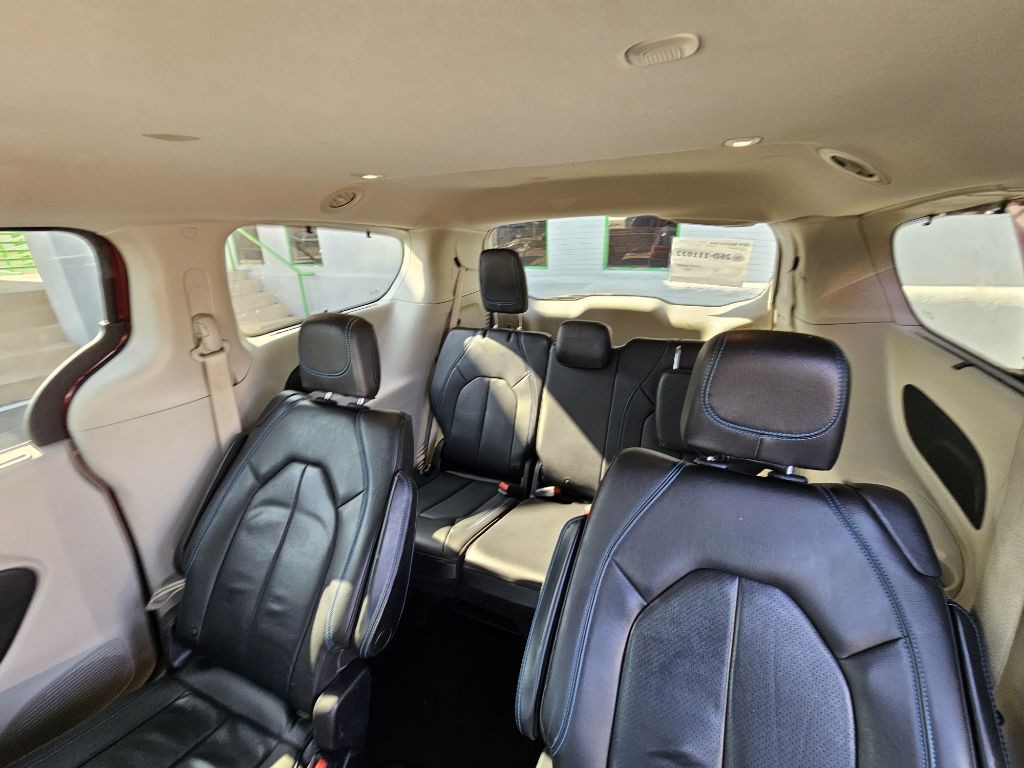 2021 Chrysler Pacifica Image 9
