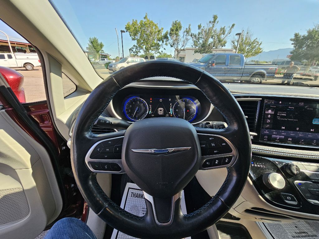 2021 Chrysler Pacifica Image 10