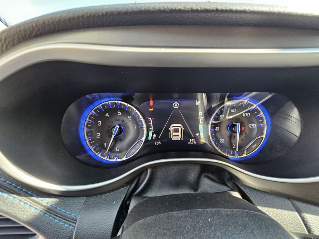 2021 Chrysler Pacifica Image 11