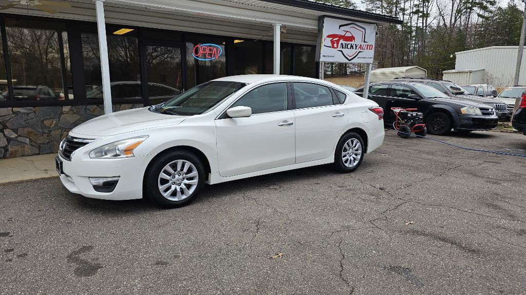 2014 Nissan Altima Image 2