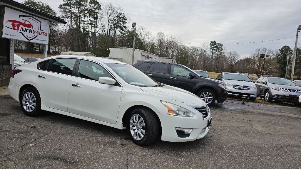 2014 Nissan Altima Image 12