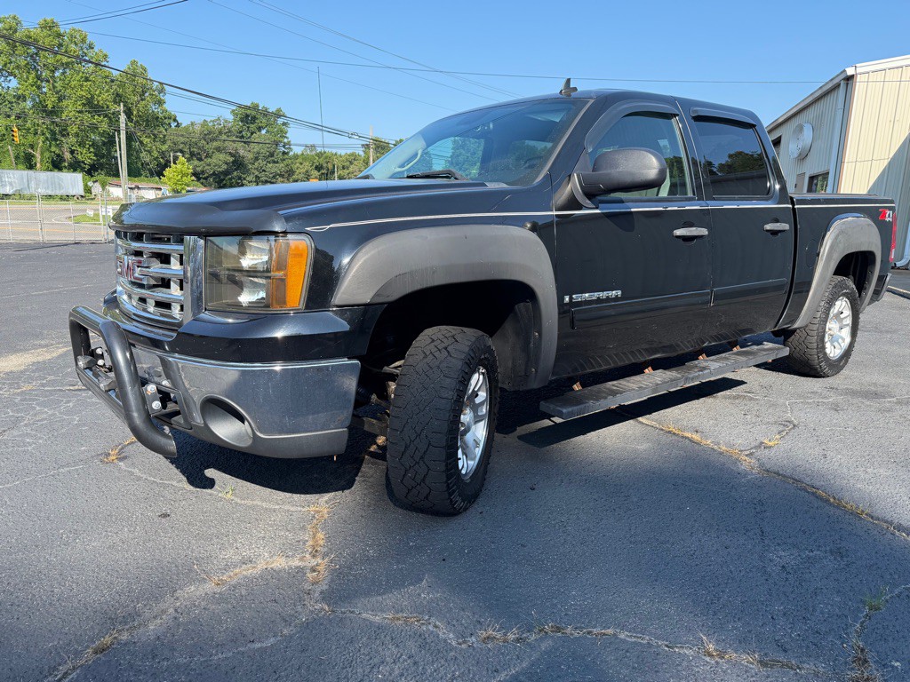 2007 GMC Sierra Image 2