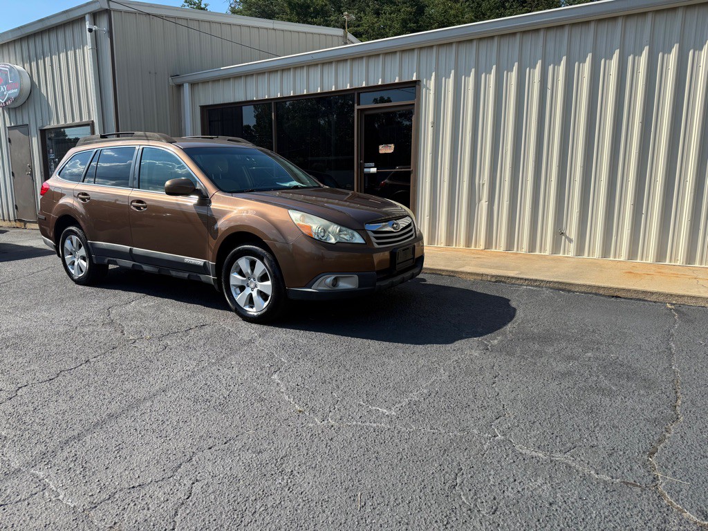2011 Subaru Outback Image 7