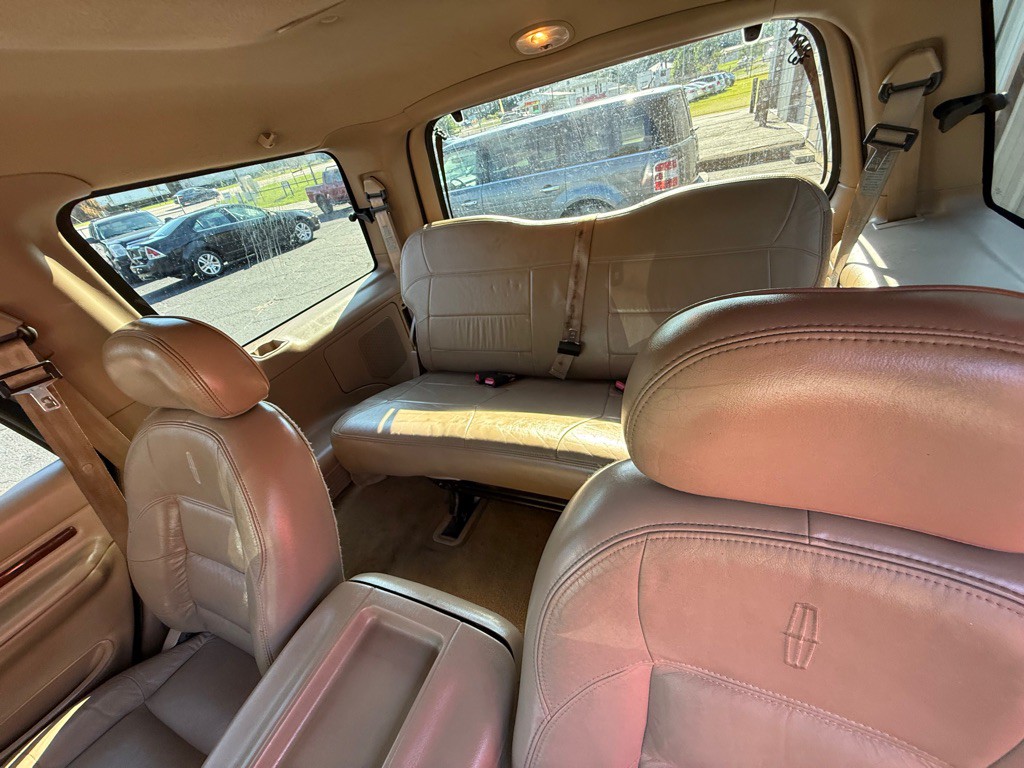 1998 Lincoln Navigator Image 8