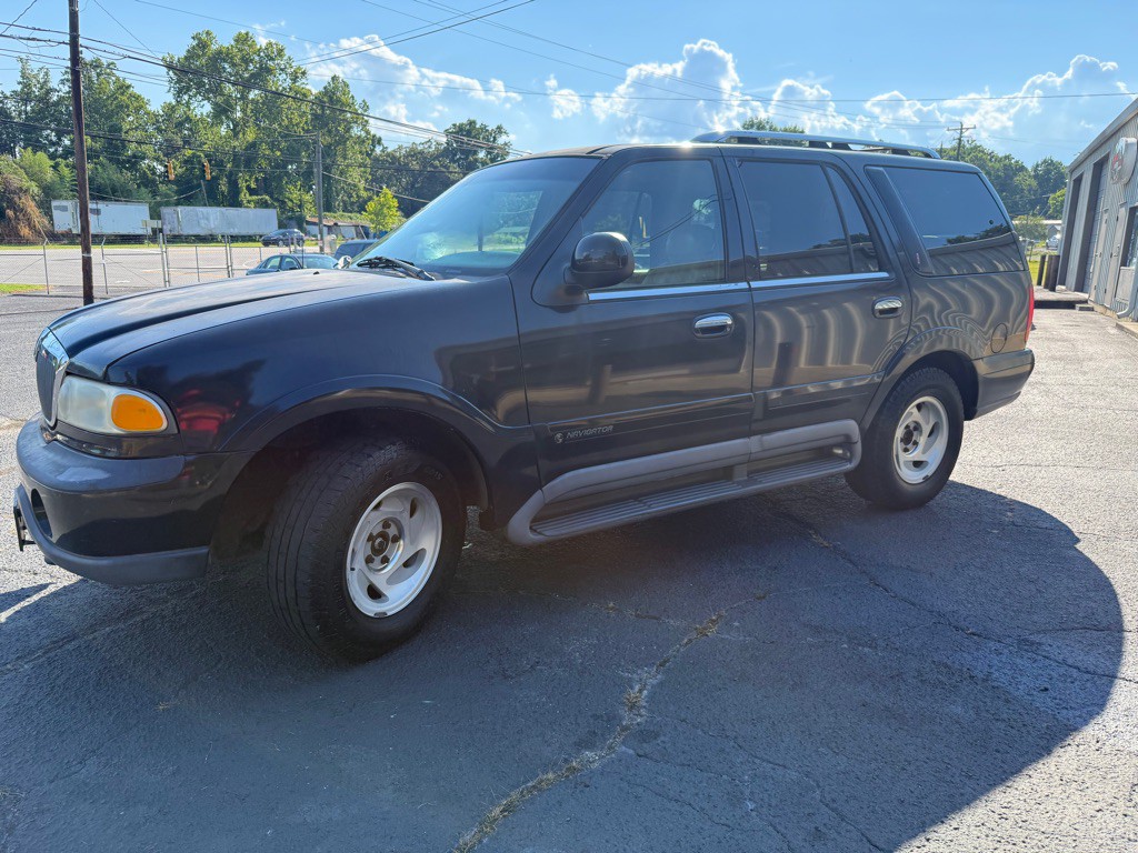 1998 Lincoln Navigator Image 13